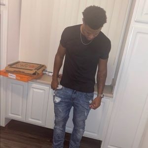 Meet your Posher, Devin